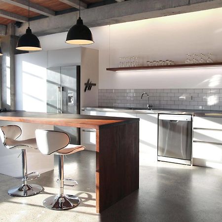 The Setup On Dixon - Apartments Уелингтън Екстериор снимка